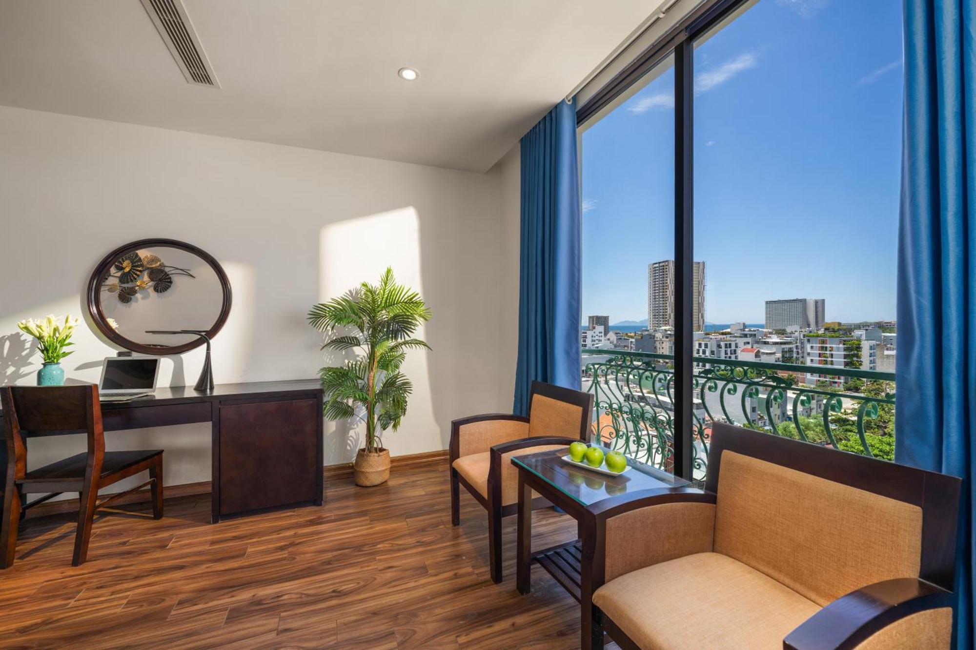 Nostalgia Boutique 4* Da Nang